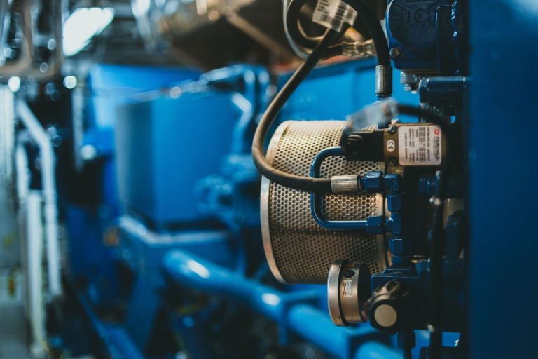 superyacht-training-academy-rya-diesel-engine-course-in-cape-town-image