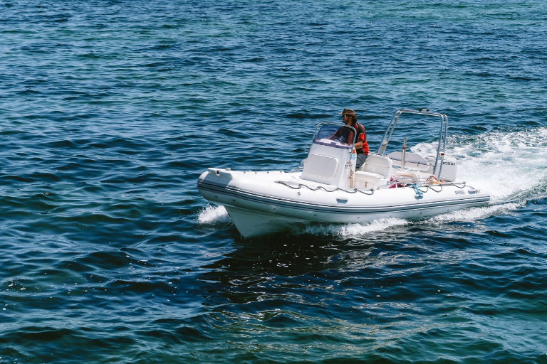 superyacht-training-academy-rya-powerboat-course-in-cape-town-image