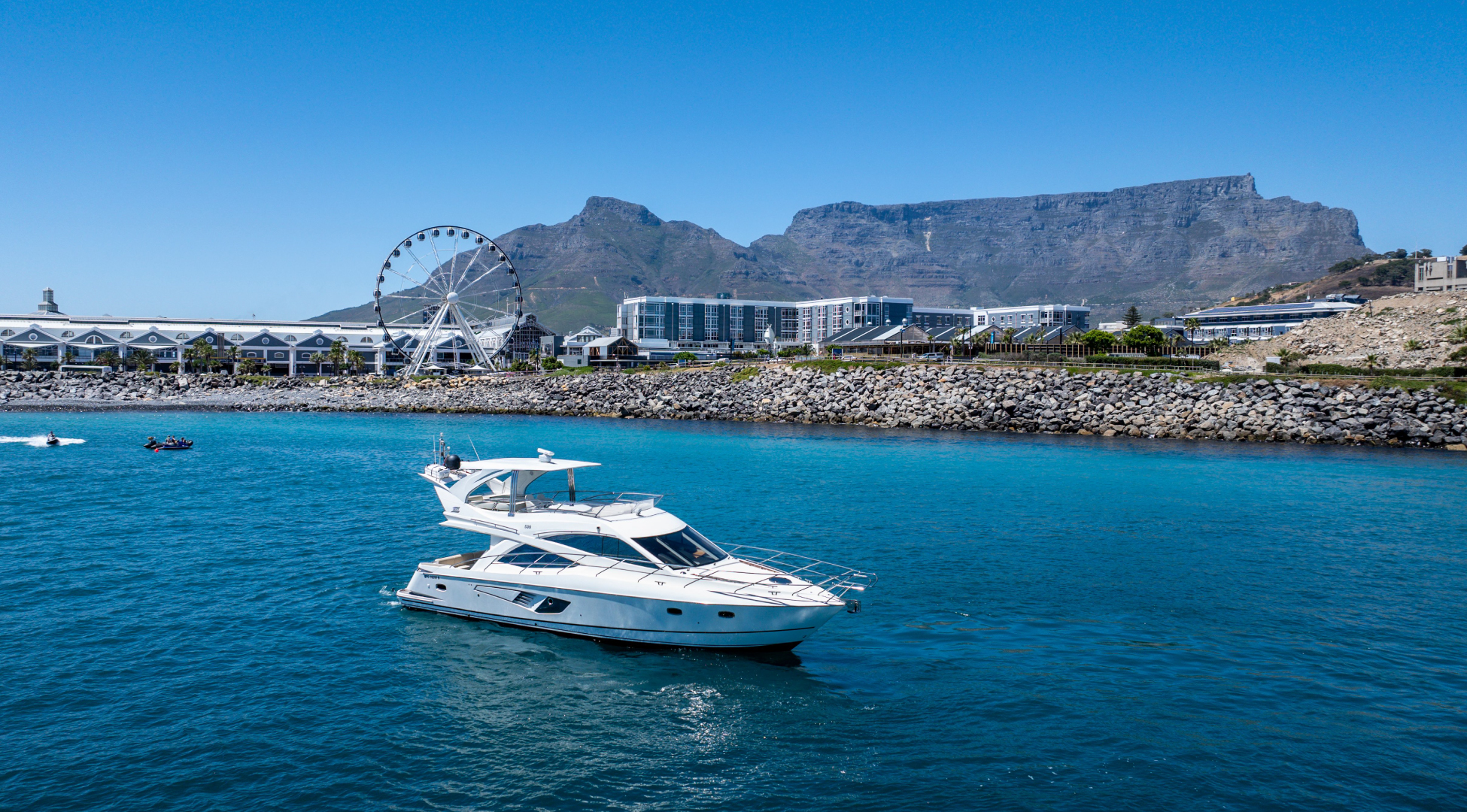 superyacht-training-academy-stewardess-career-path-training-at-the-v-and-a-cape-town
